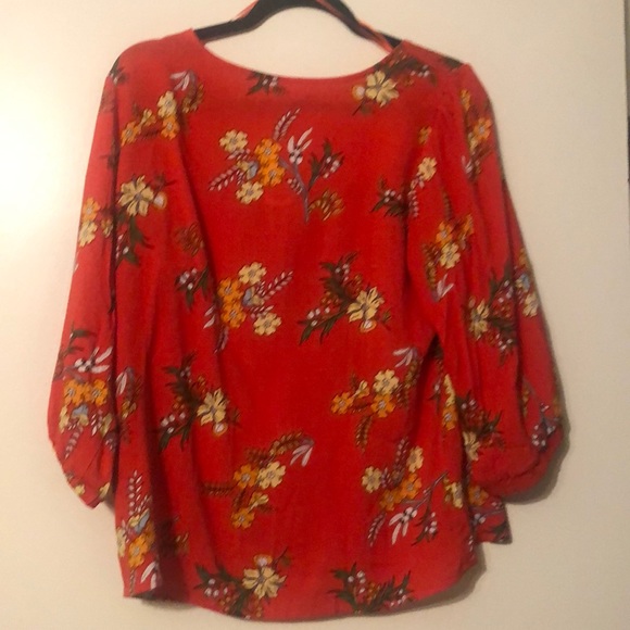 Square Neck Top - Picture 2 of 3